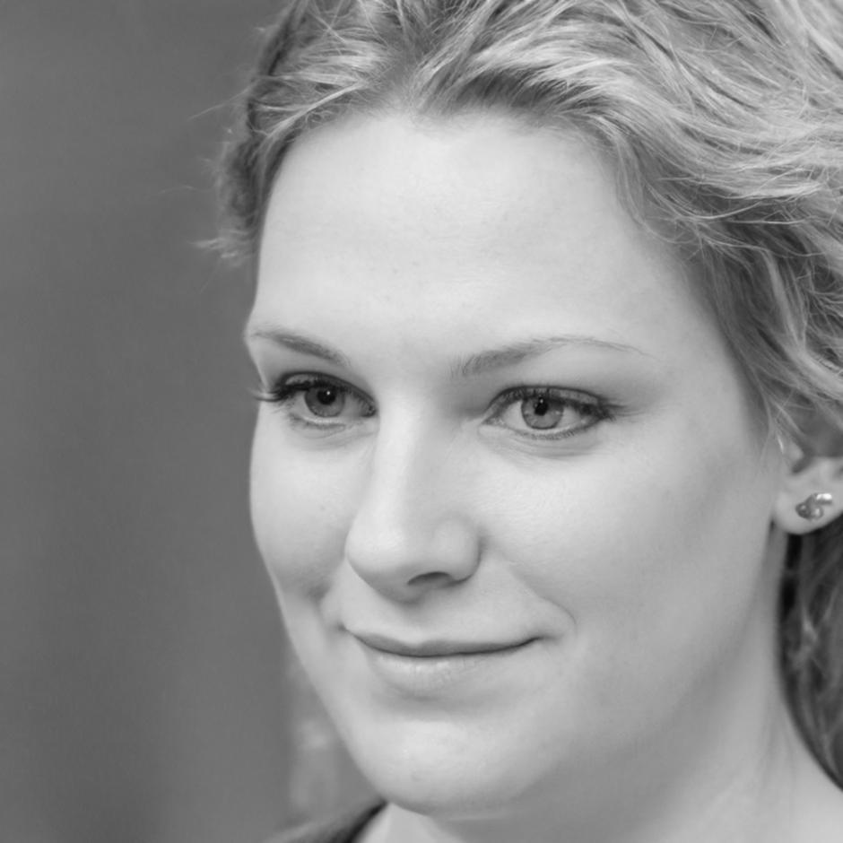 Porträt von Moderatorin Vera Kleinschmidt