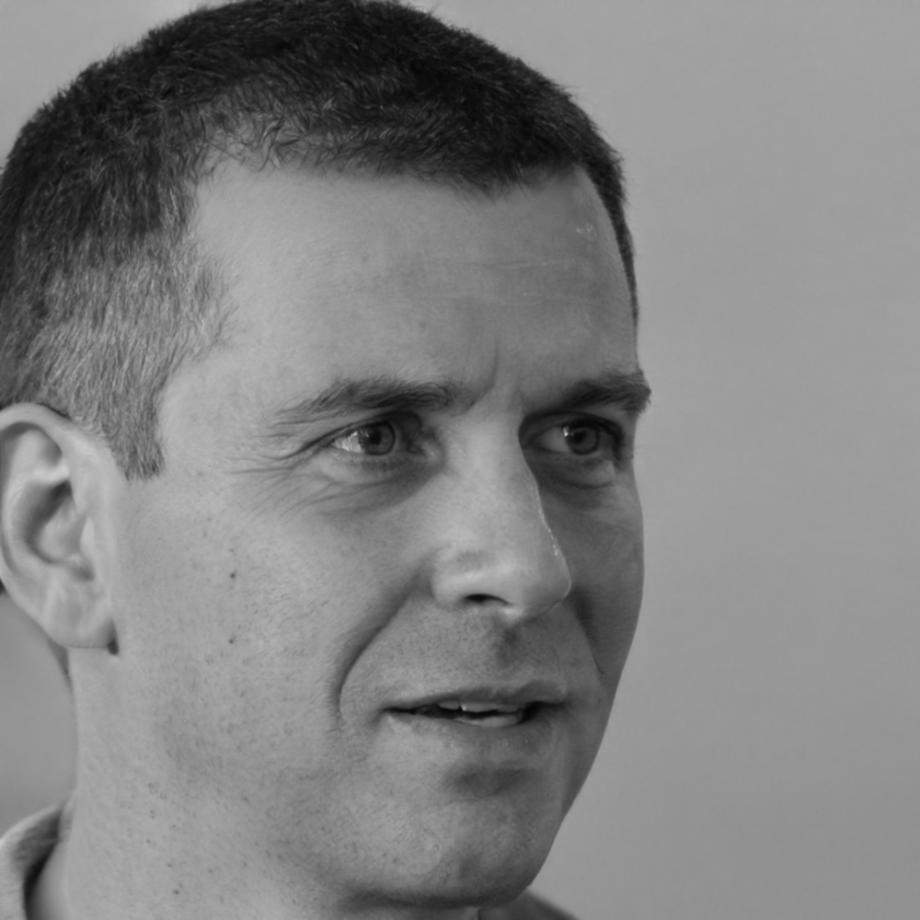 Porträt von Moderator Clemens Birkner